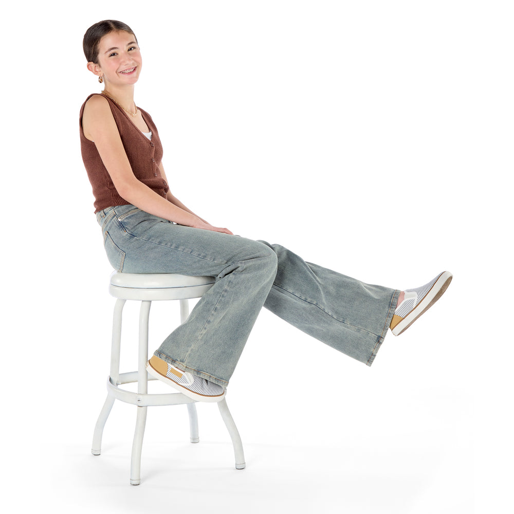 Tall and Skinny Tween Girl Wearing Wide Leg Jeans that are long and lean enough