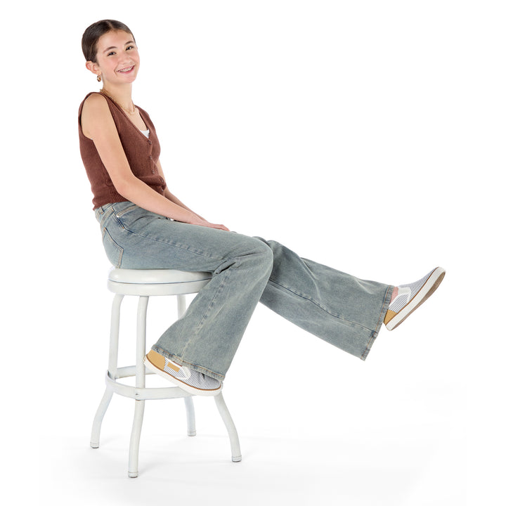 Tall and Skinny Tween Girl Wearing Wide Leg Jeans that are long and lean enough